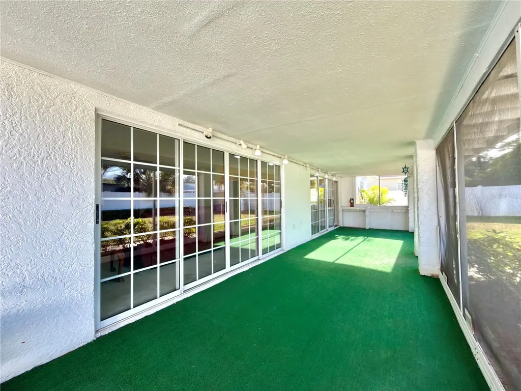 1702 Sunkissed Drive Tarpon Springs FL 34689