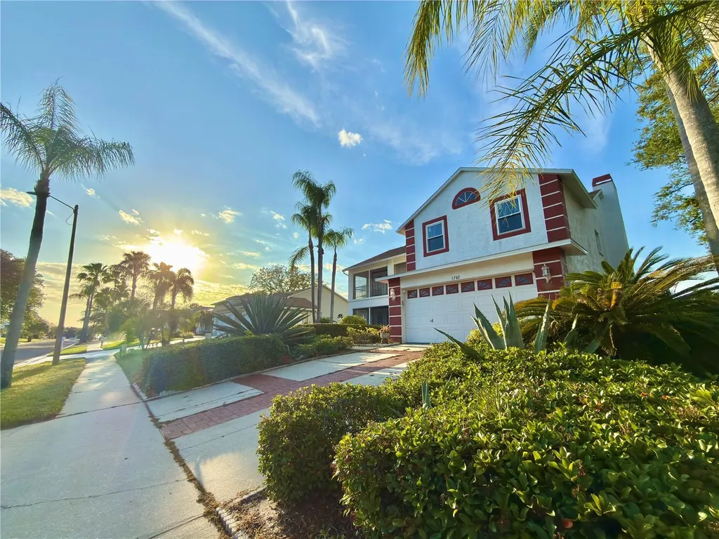 1702 Sunkissed Drive Tarpon Springs FL 34689