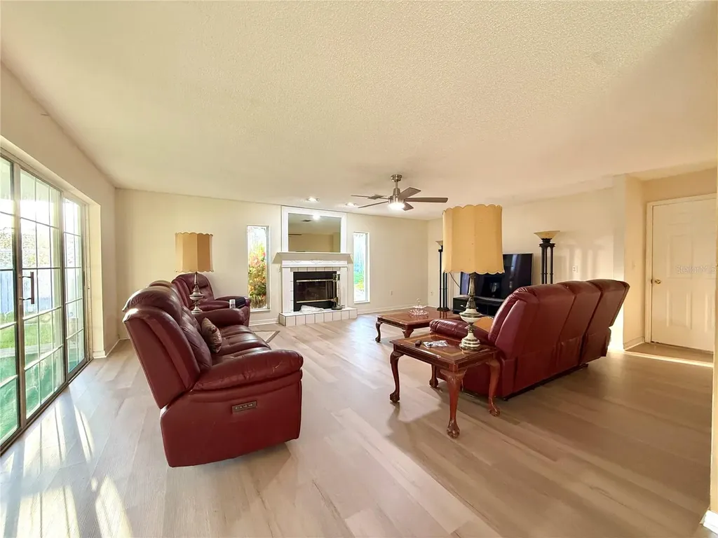 1702 Sunkissed Drive Tarpon Springs FL 34689