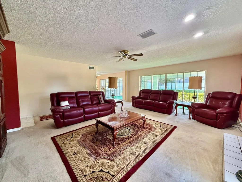 1702 Sunkissed Drive Tarpon Springs FL 34689