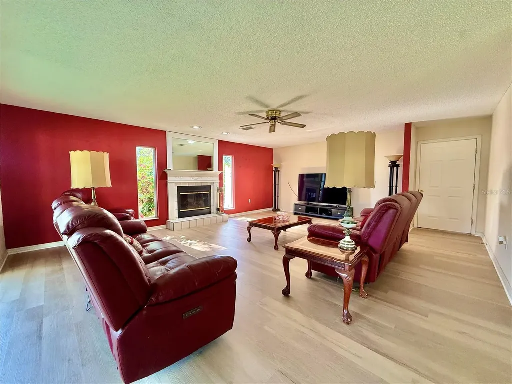 1702 Sunkissed Drive Tarpon Springs FL 34689