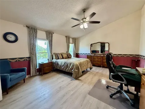 1702 Sunkissed Drive Tarpon Springs FL 34689