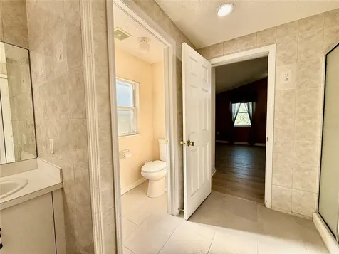 1702 Sunkissed Drive Tarpon Springs FL 34689