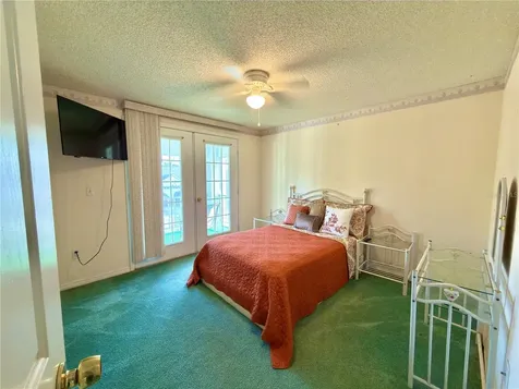 1702 Sunkissed Drive Tarpon Springs FL 34689