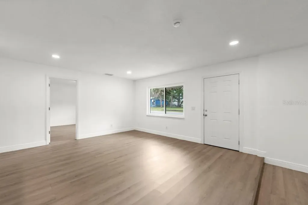 1087 Swan Street Melbourne FL 32935