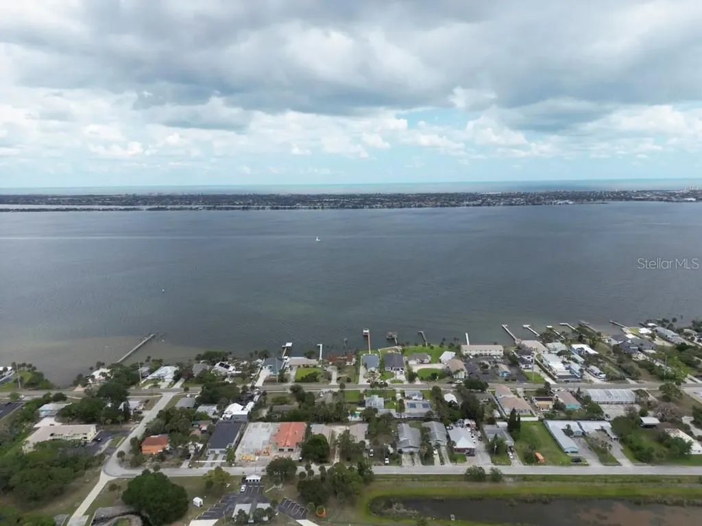 1087 Swan Street Melbourne FL 32935