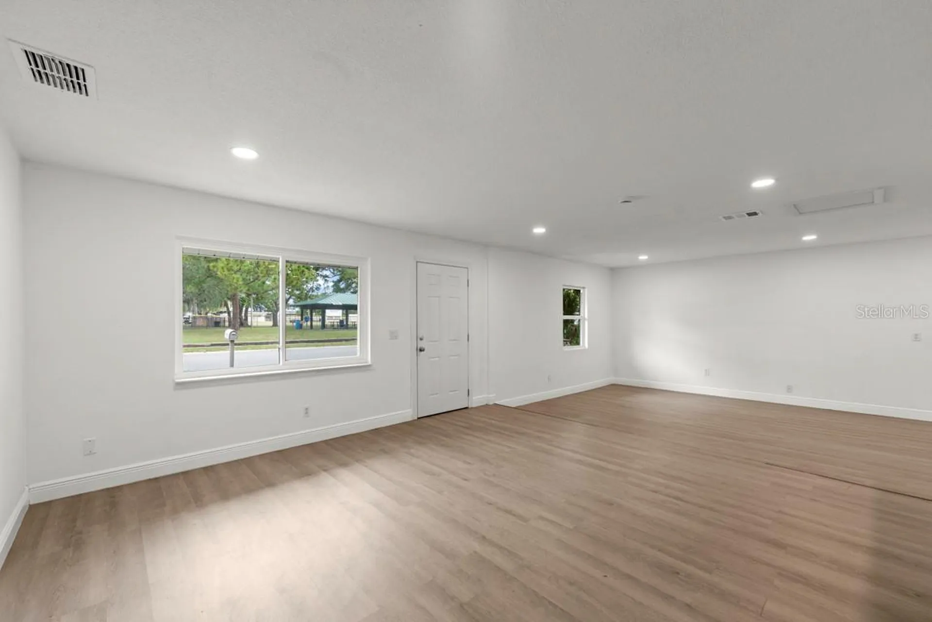1087 Swan Street Melbourne FL 32935