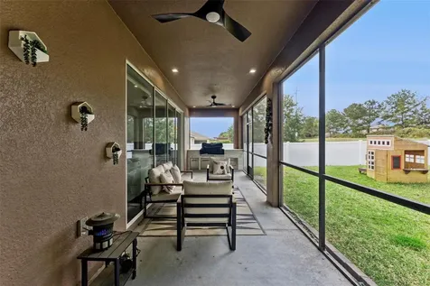5821 Coquyt Drive Mount Dora FL 32757