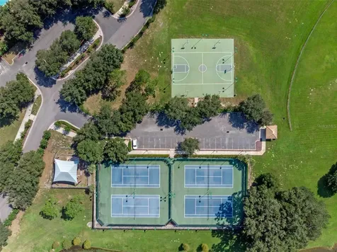 5821 Coquyt Drive Mount Dora FL 32757