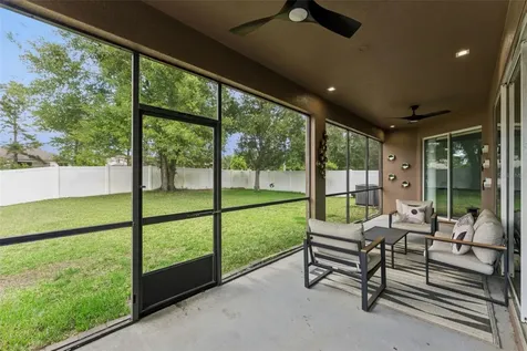 5821 Coquyt Drive Mount Dora FL 32757
