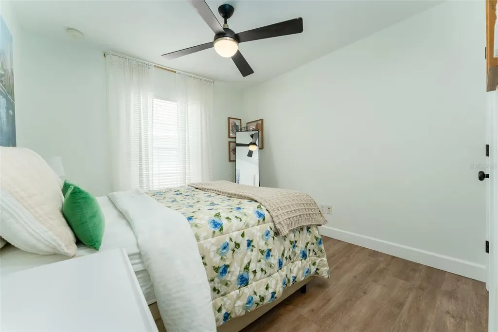 16008 Palmettorun Circle Lithia FL 33547
