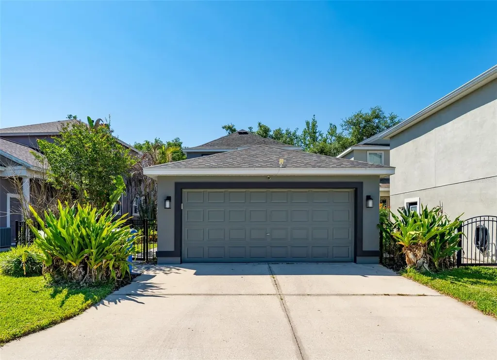 16008 Palmettorun Circle Lithia FL 33547