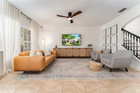 16008 Palmettorun Circle Lithia FL 33547