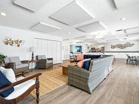 325 N Causeway New Smyrna Beach FL 32169