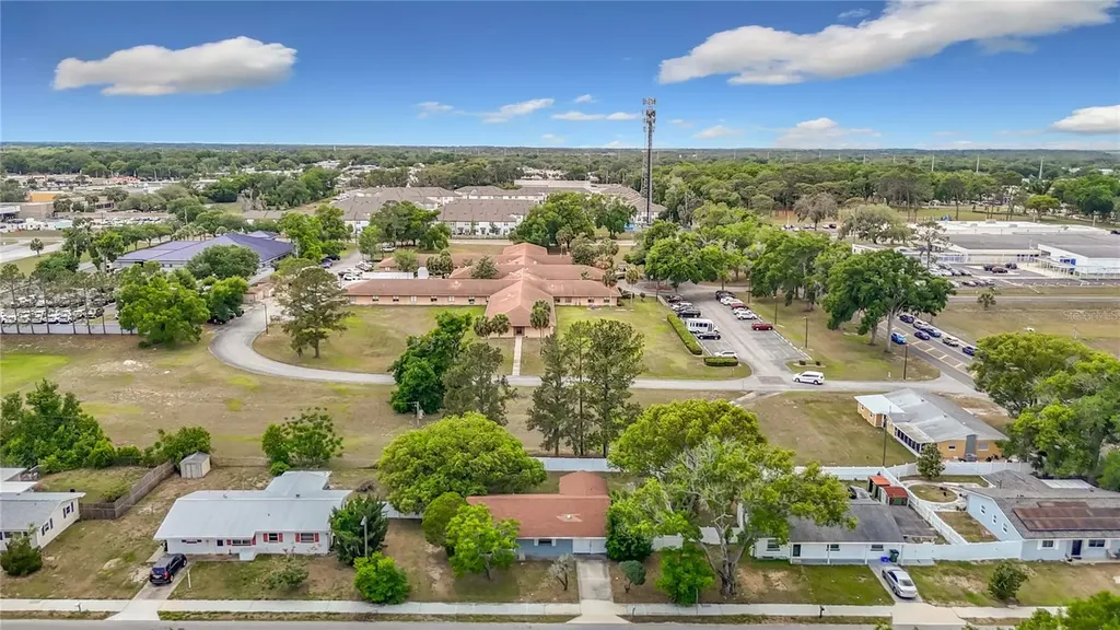 6155 9th Street Zephyrhills FL 33542