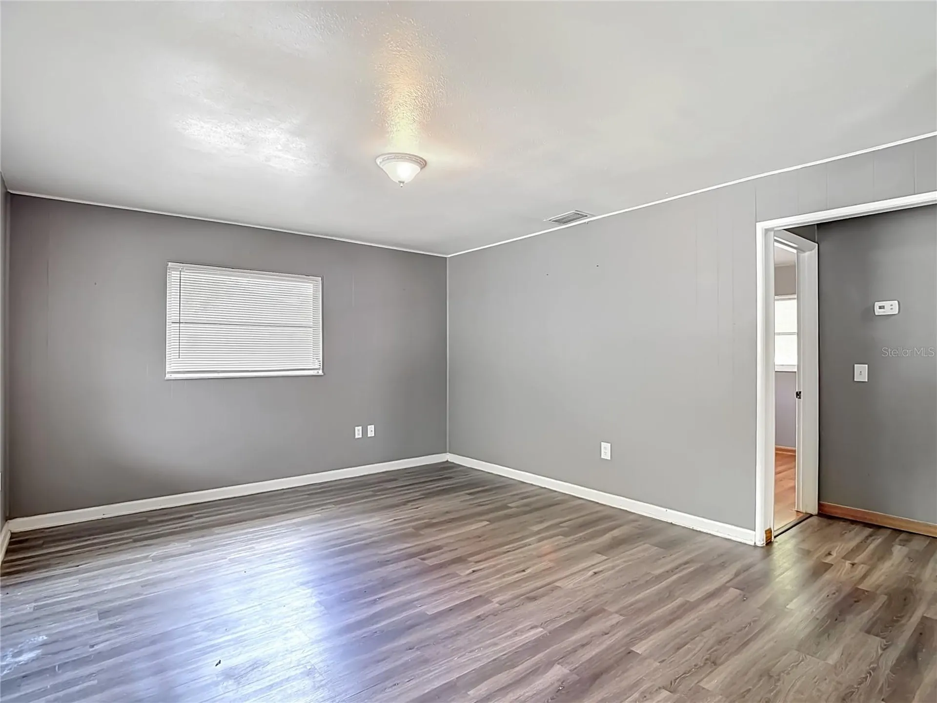 6155 9th Street Zephyrhills FL 33542