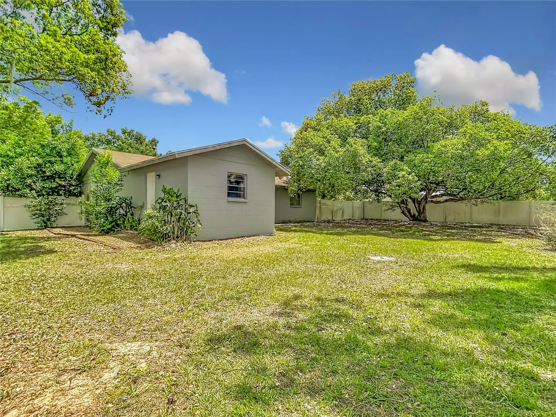 6155 9th Street Zephyrhills FL 33542