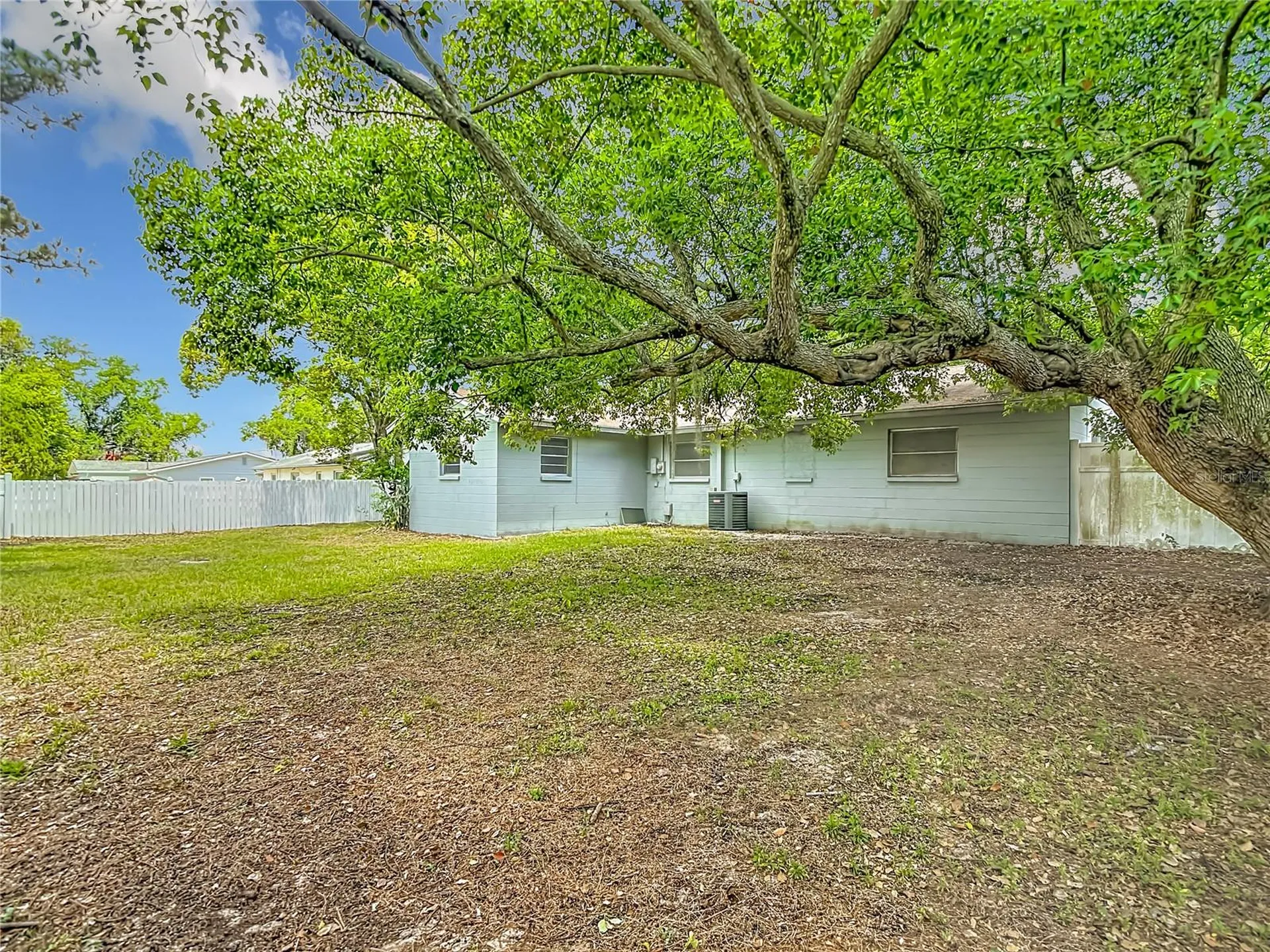 6155 9th Street Zephyrhills FL 33542