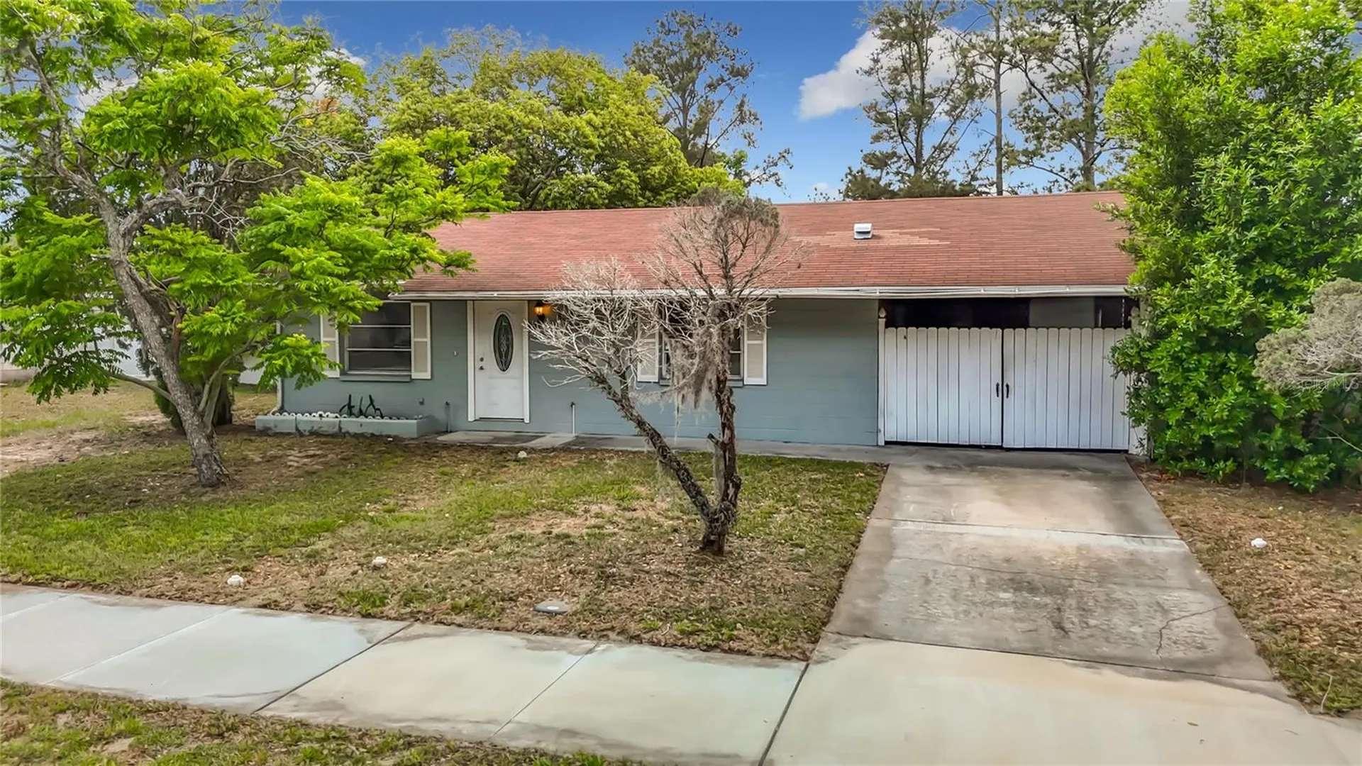 6155 9th Street Zephyrhills FL 33542