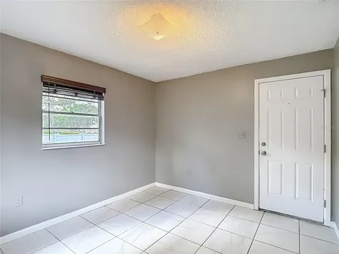 6155 9th Street Zephyrhills FL 33542