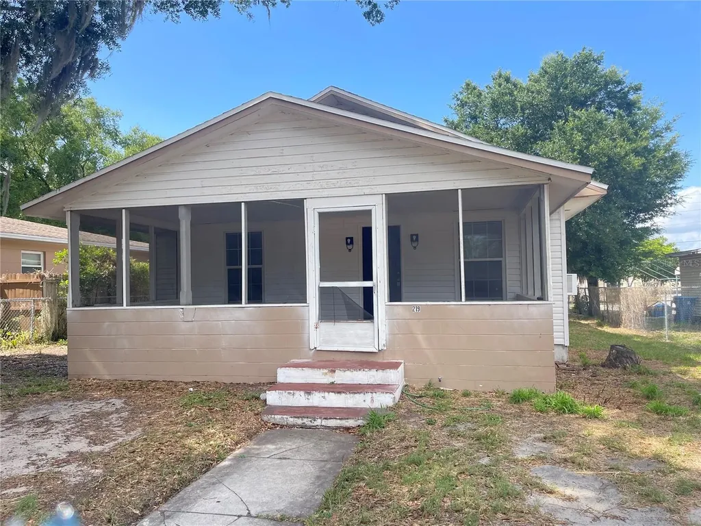 219 E Polk Avenue Lake Wales FL 33853