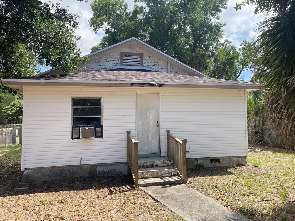 219 E Polk Avenue Lake Wales FL 33853