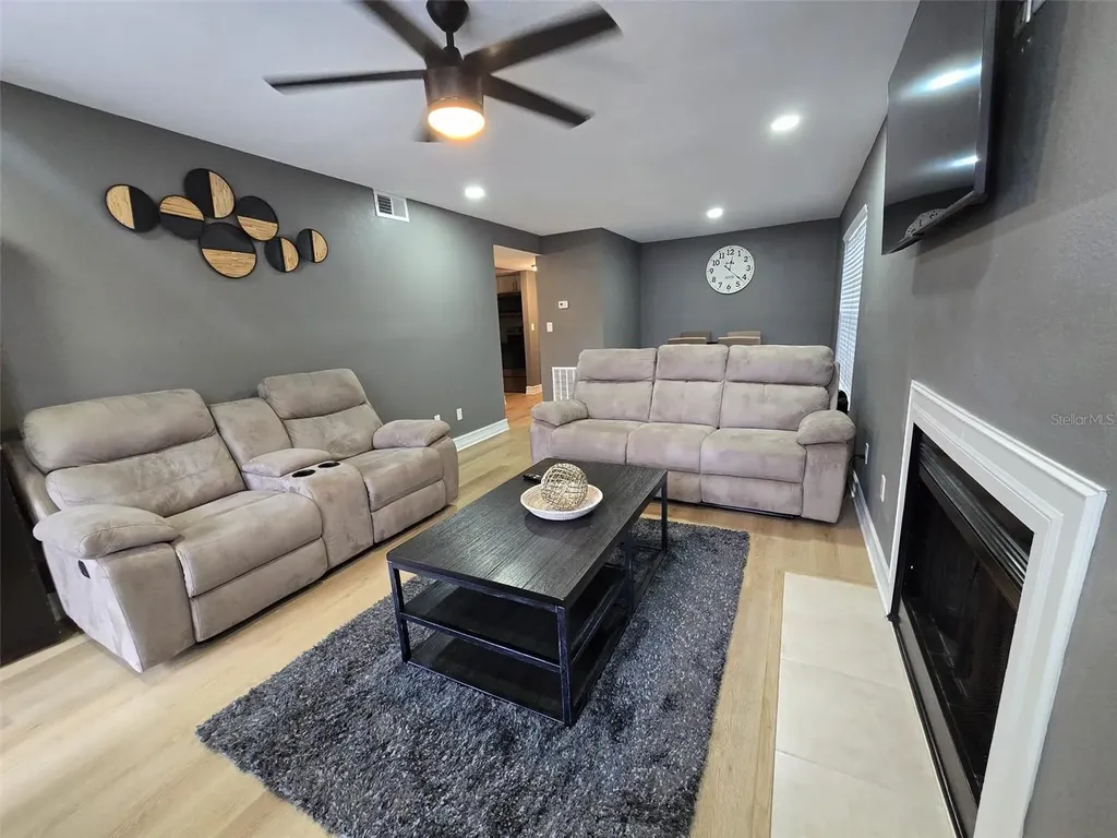 4032 Tumble Wood Trail Tampa FL 33613