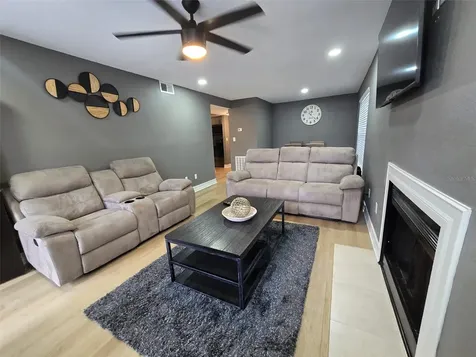 4032 Tumble Wood Trail Tampa FL 33613