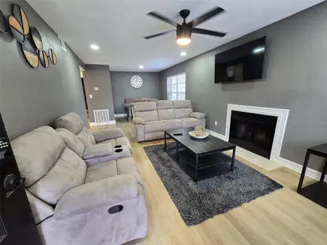 4032 Tumble Wood Trail Tampa FL 33613