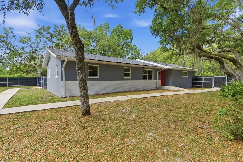 176 Lake Eva Drive Chuluota FL 32766
