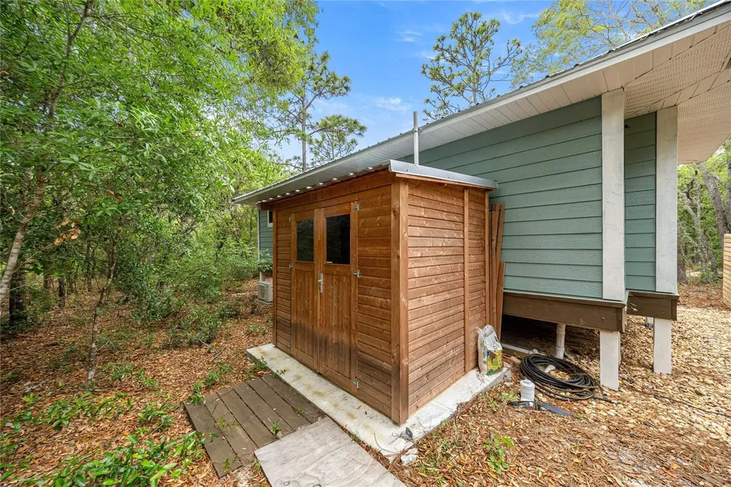 414 S School Avenue Lecanto FL 34461