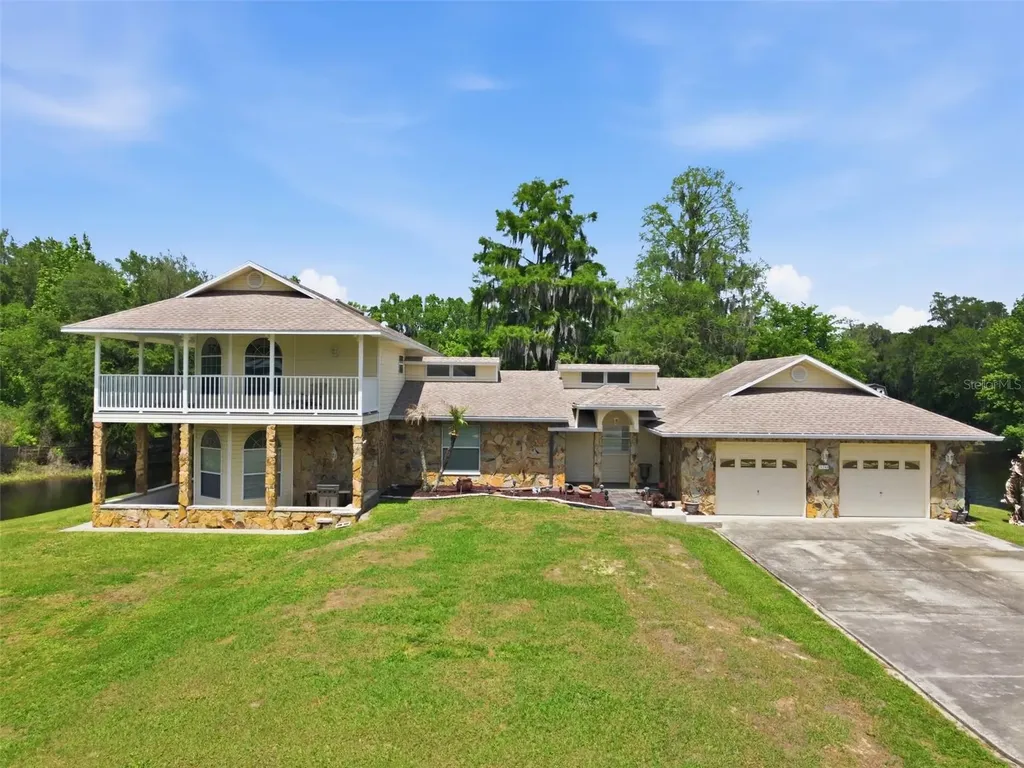 36740 Shore Drive Dade City FL 33525