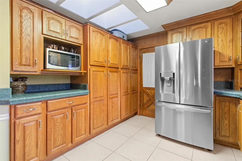 36740 Shore Drive Dade City FL 33525