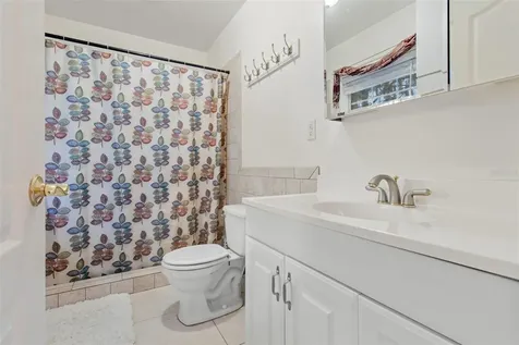 36740 Shore Drive Dade City FL 33525