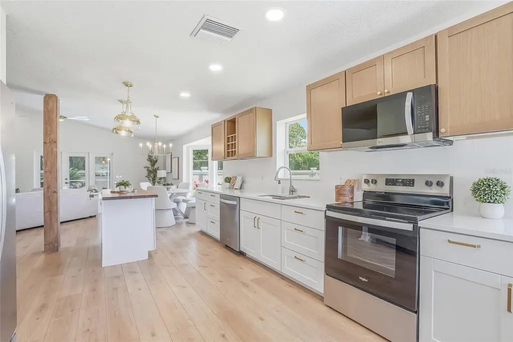 6119 55th Avenue Circle E Bradenton FL 34203