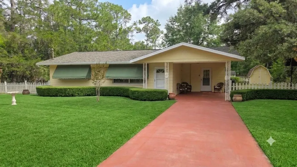 20851 SW Audubon Avenue Dunnellon FL 34431