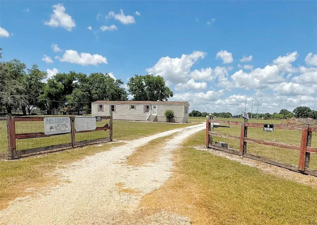 612 Morgan Road Winter Haven FL 33880