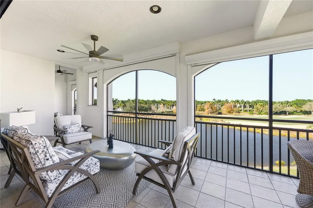 2555 Marquesa Royale Lane Naples FL 34109