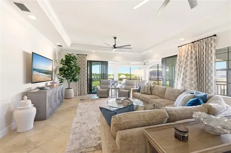 2555 Marquesa Royale Lane Naples FL 34109