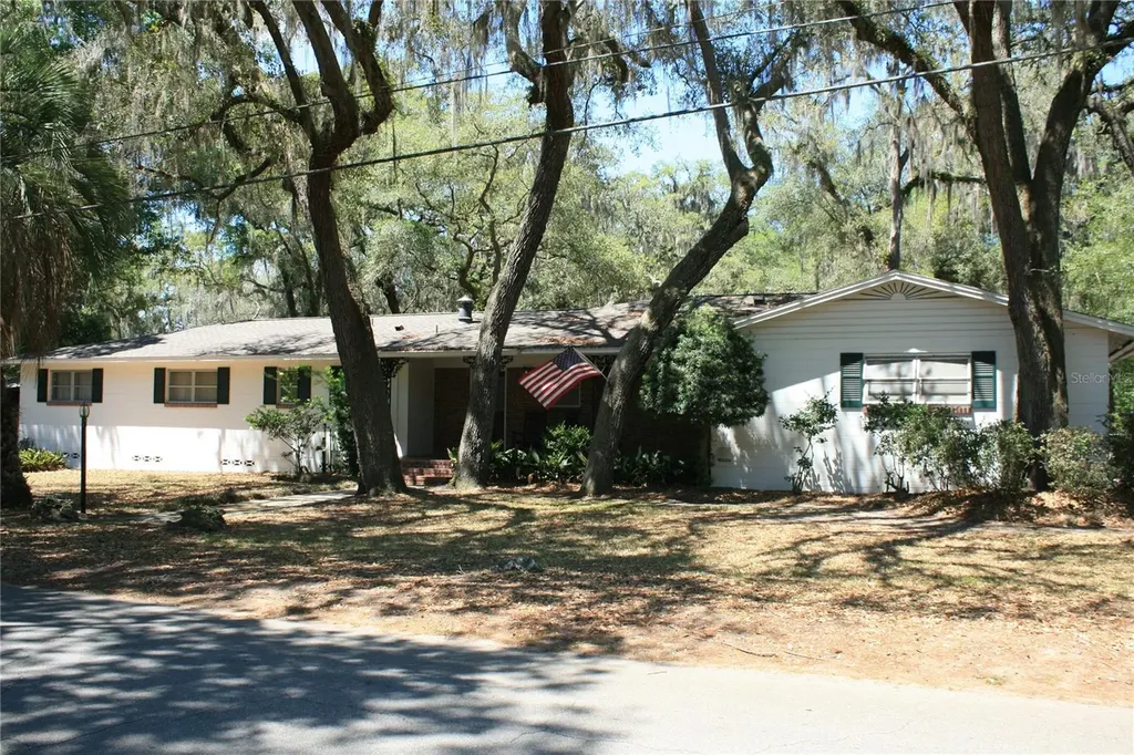 106 SW 38th Street Gainesville FL 32607