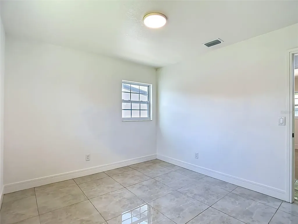 8639 May Circle Tampa FL 33614