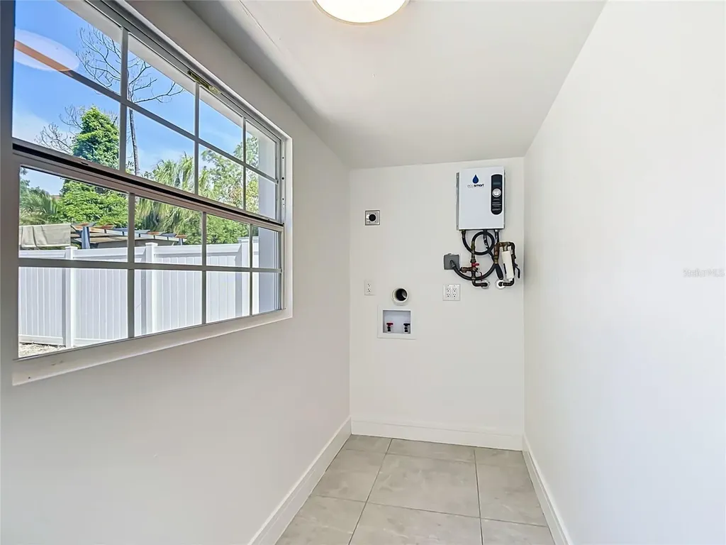 8639 May Circle Tampa FL 33614