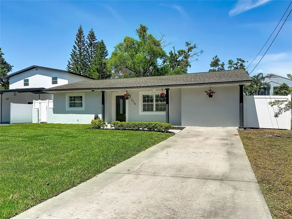 8639 May Circle Tampa FL 33614