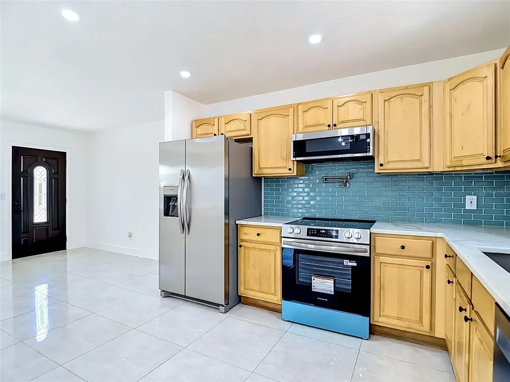 8639 May Circle Tampa FL 33614
