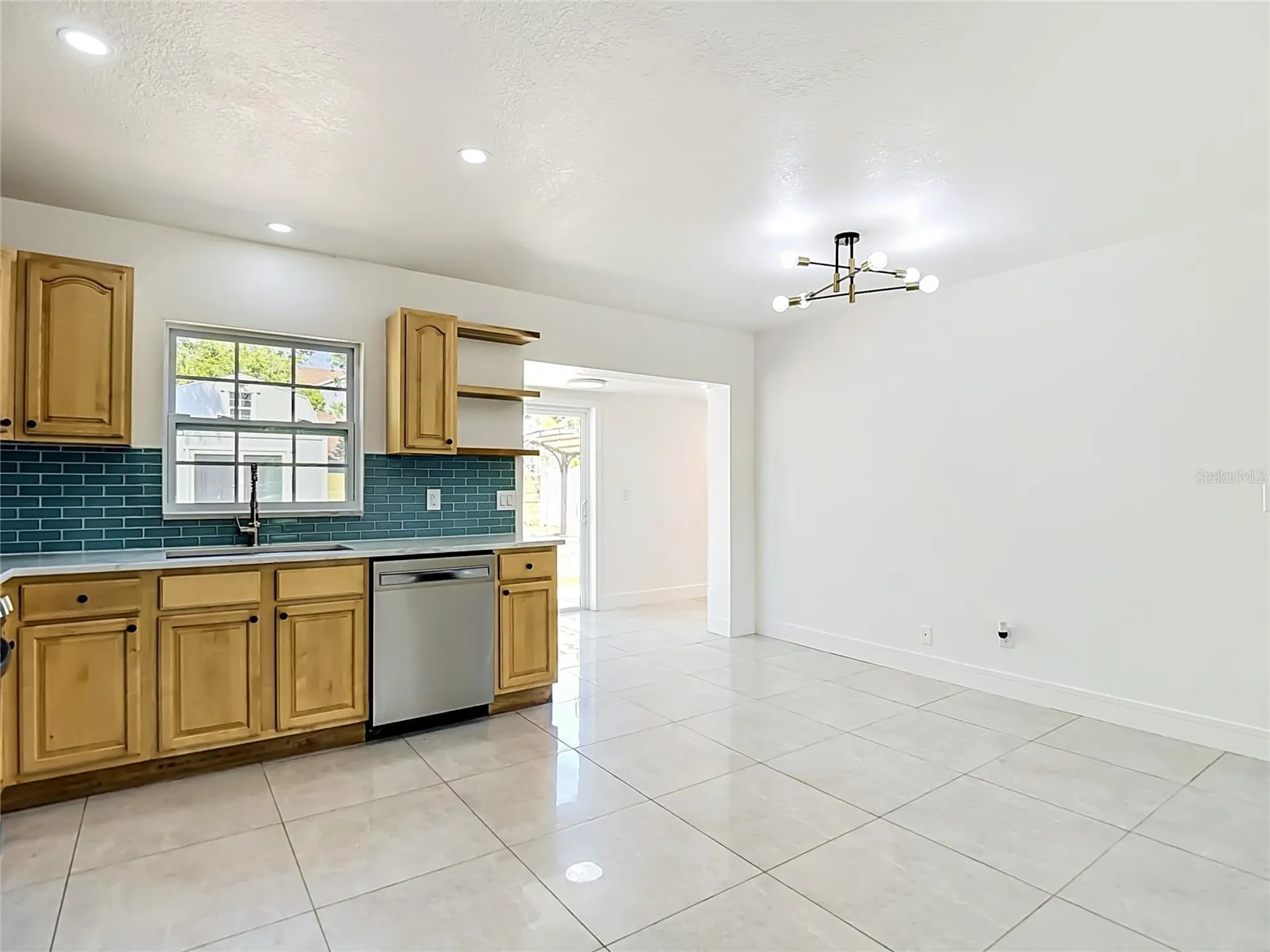8639 May Circle Tampa FL 33614