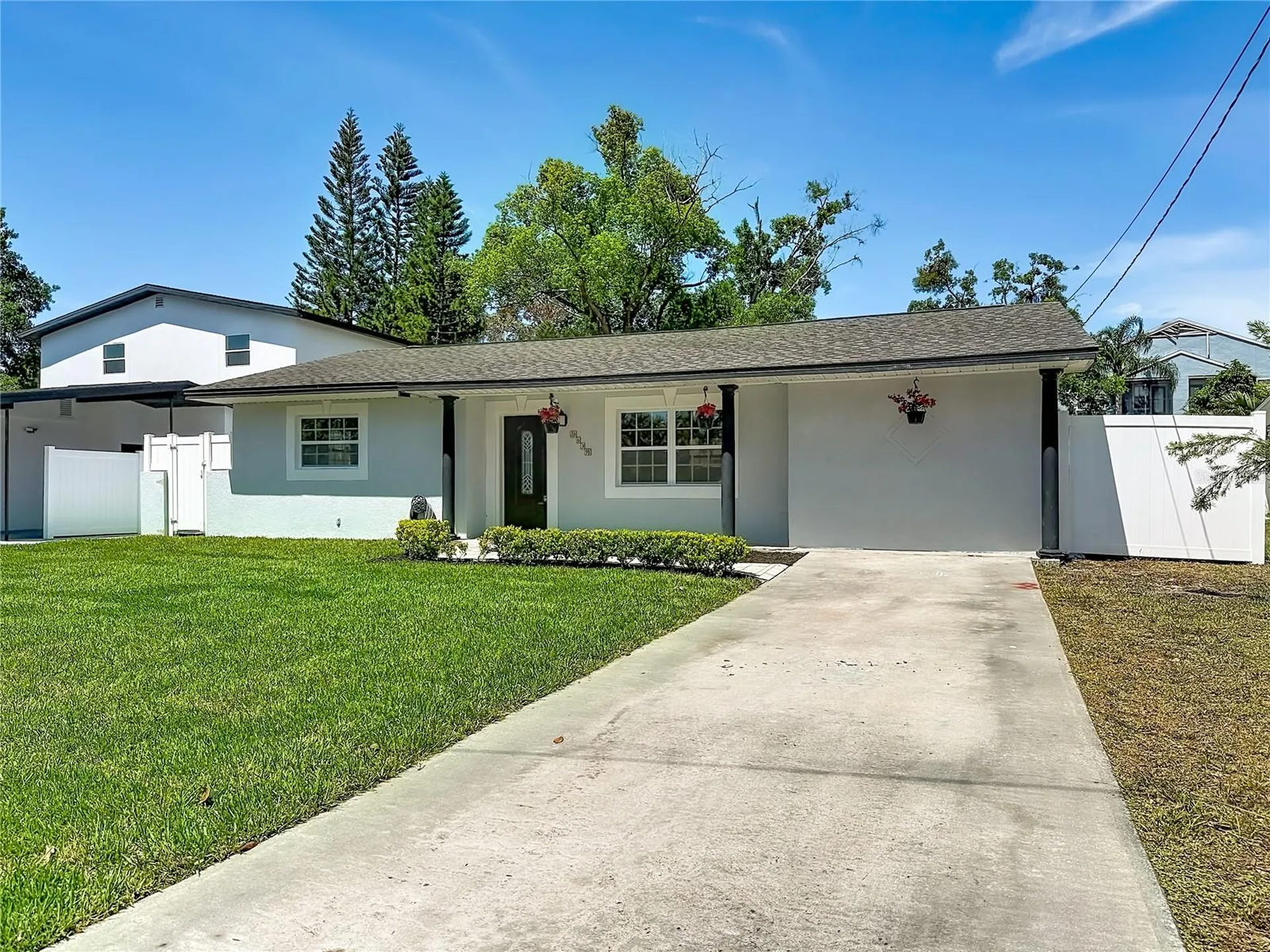 8639 May Circle Tampa FL 33614