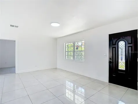 8639 May Circle Tampa FL 33614