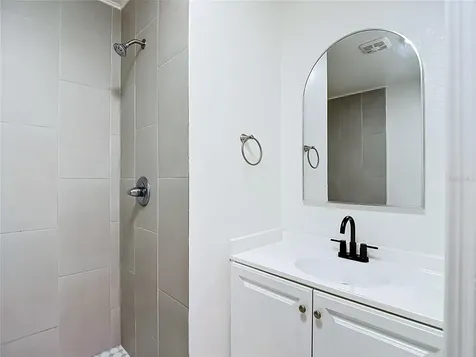 8639 May Circle Tampa FL 33614