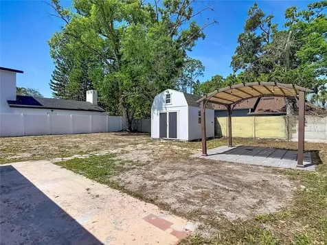 8639 May Circle Tampa FL 33614