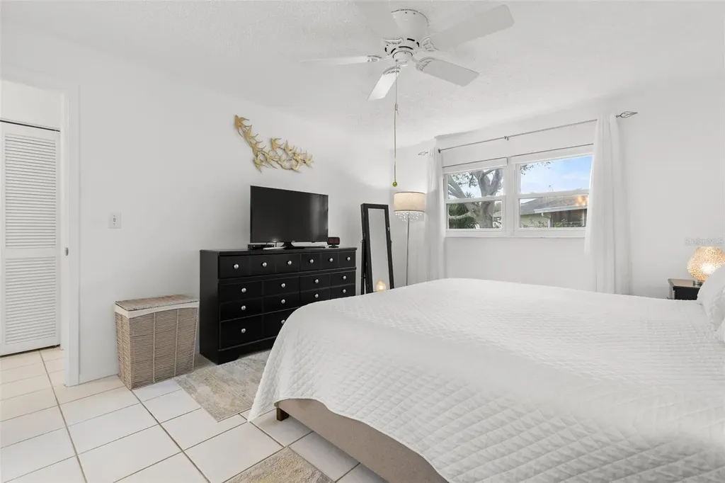 3143 37th Lane S St Petersburg FL 33711